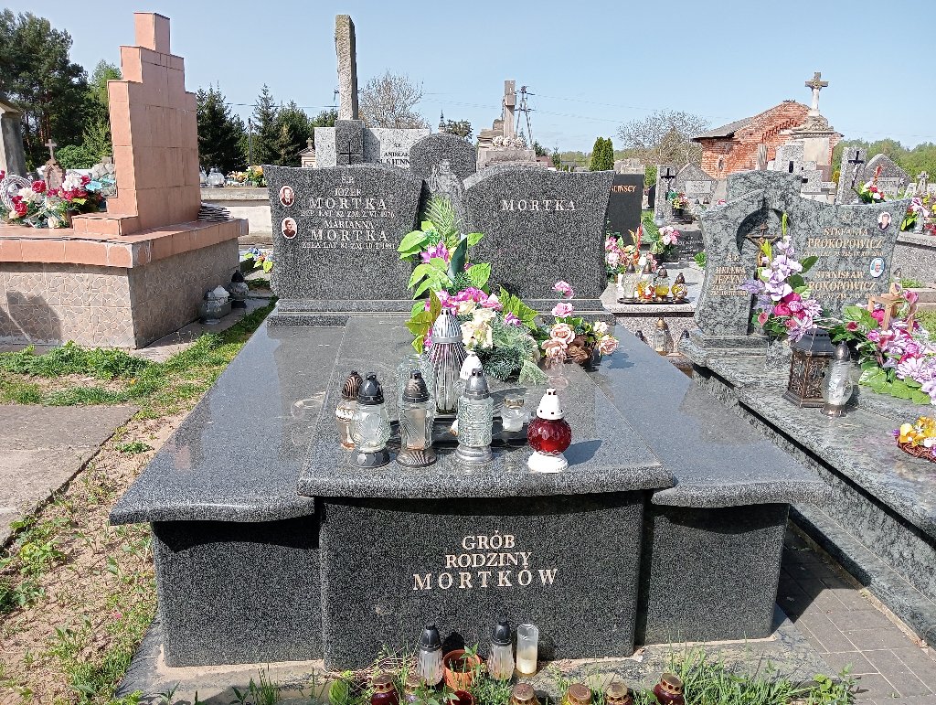 Grób Stanisław Mortka