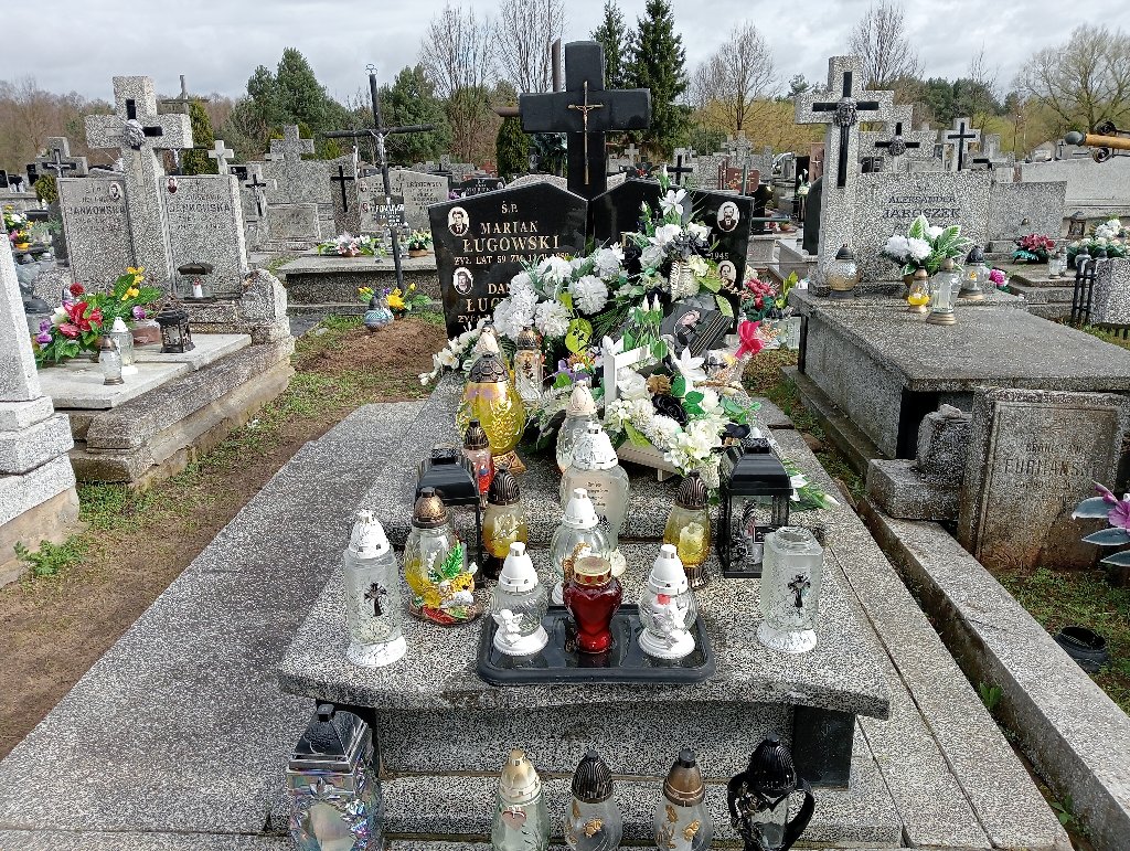 Antoni Ługowski Cerekiew - Grobonet - Wyszukiwarka osób pochowanych