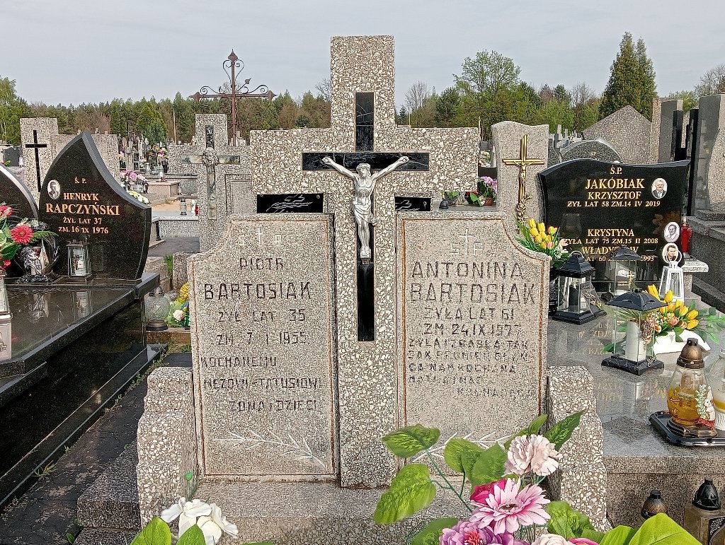 Antonina Bartosiak Cerekiew - Grobonet - Wyszukiwarka osób pochowanych
